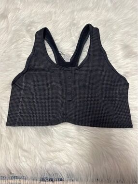 * | Offline | sports bra. Size L.